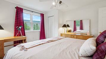 4 bedrooms, free WiFi, bed sheets