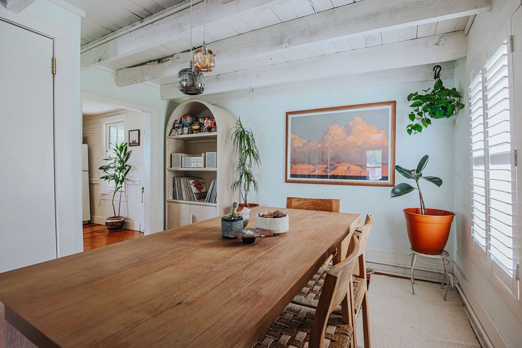 House, Private Bathroom (The Mariposa) | Tempat makan