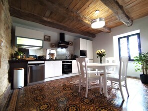 Dining - Vrbo Property (Tonnac)