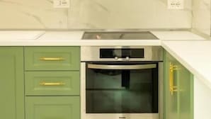Deluxe Apartment | Private kitchen - Klegis Room (Durrës)