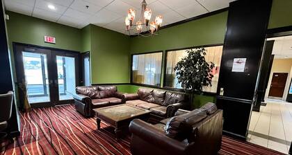 Stylish Albany Room W/Breakfast Next to Downtown.