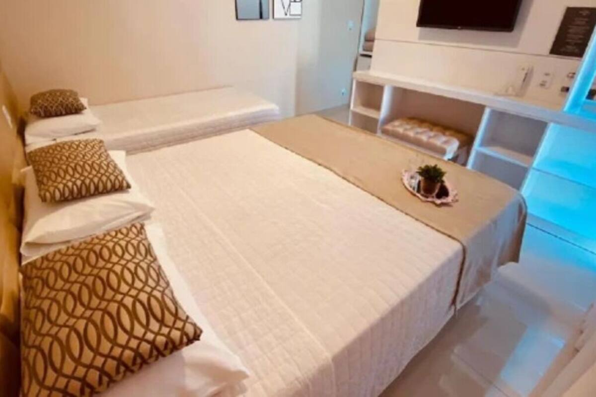 Basic Suite | Blackout curtains, free WiFi