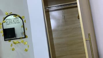 Executive Double Room, Balcony, City View | Interior