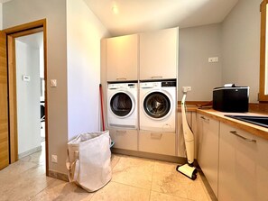 Interior - Family Home, a 10-minute walk from the beach - 4 suites with private bathrooms (Quiberon)