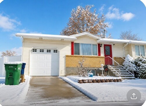 Soothing 1-bedroom basement apartment with AC in charming Layton