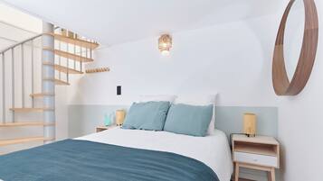 Iron/ironing board, Internet, bed sheets