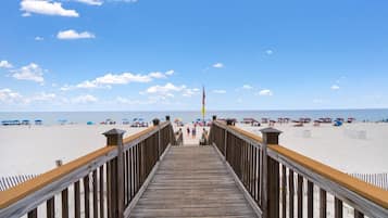 Condo, 1 cama King e sofá-cama (Windemere 1004) | Praia | Na praia