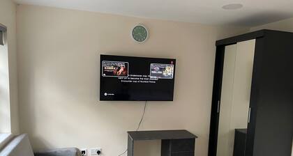 Impeccable 1-bed House in London