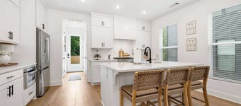 Moxie - 1.5 Miles From DT & UofA