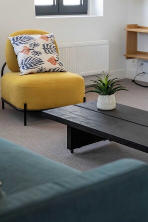 Interior - Stylish 2BR Apartment for 6 with Sofa Bed (Antwerpen)