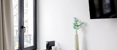 Bureau, Wi-Fi, draps fournis