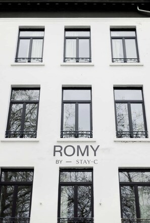 Unclassified image, 4 of 25, button - ROMY | Stylish Stay in the Heart of Antwerp (Antwerpen)