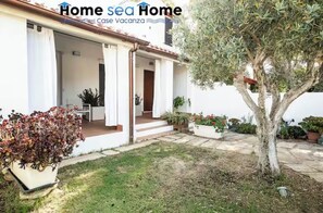 Exterior - Vrbo Property (Torre Delle Stelle (Maracalagonis))