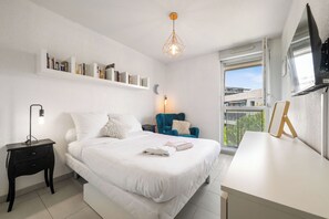 Room - Apartment with terrace (Nice)