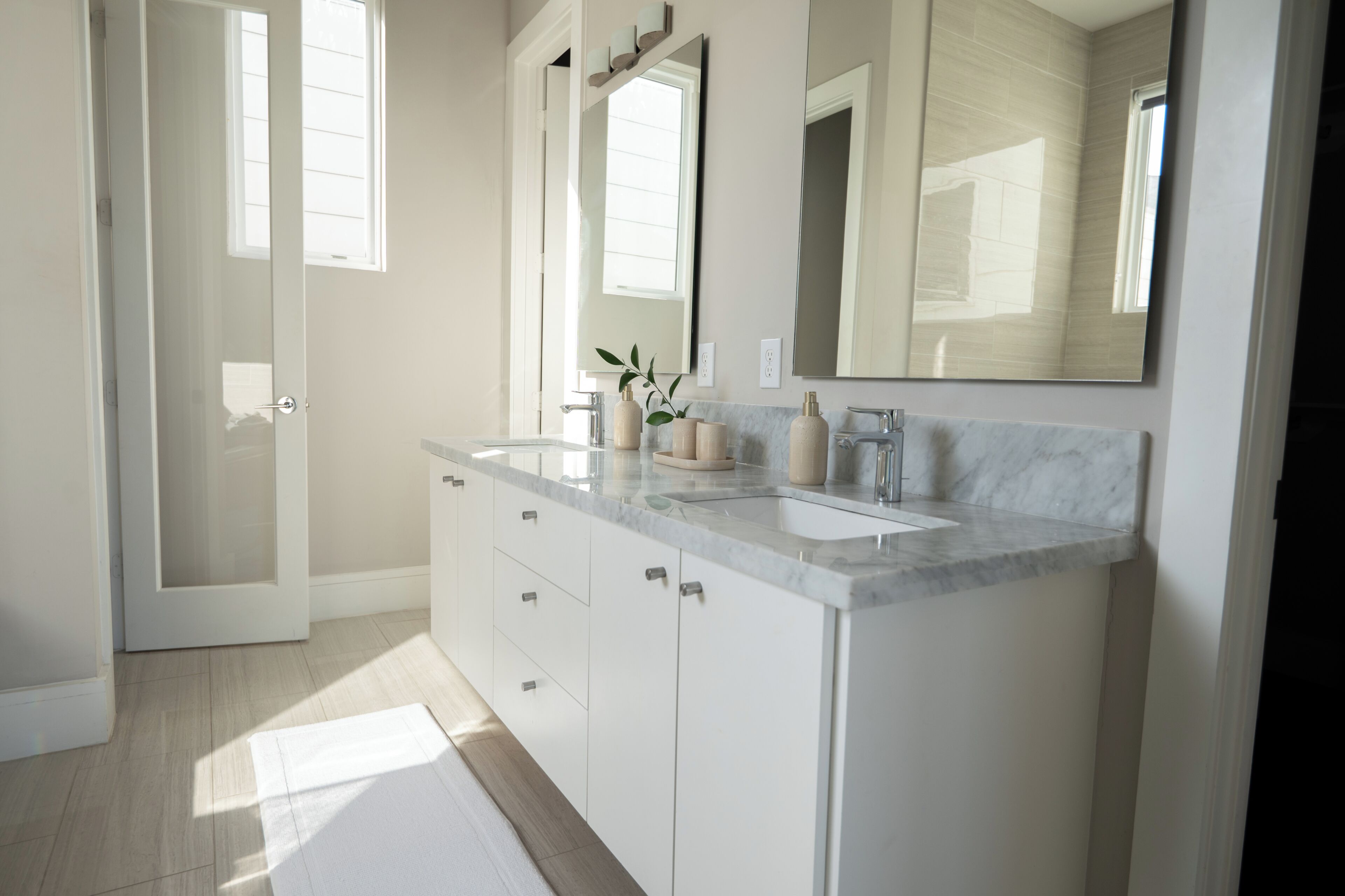 Dusche, Handtücher, Seife, Toilettenpapier