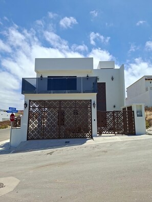 Exterior - Brand New Rosarito Home w/ Ocean Views (rosarito)