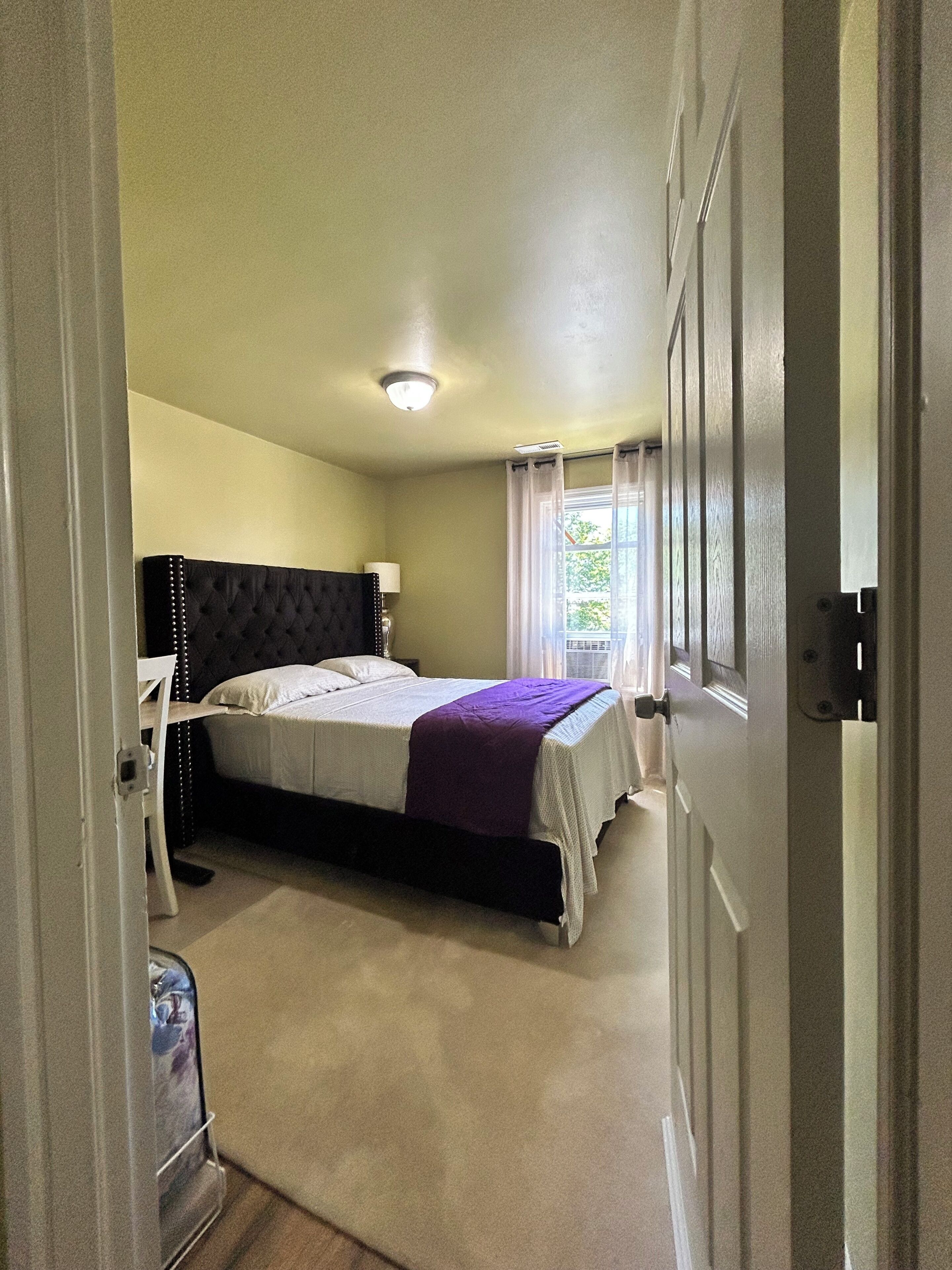 1 chambre, fer et planche à repasser, Wi-Fi, literie fournie