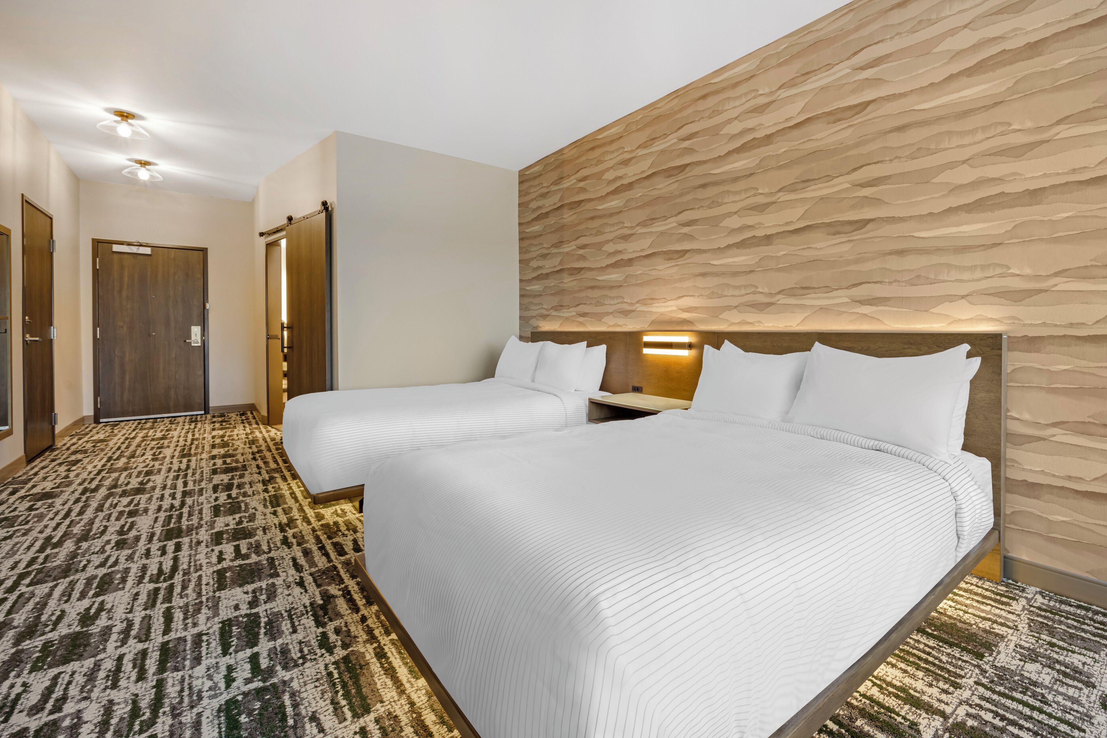 Pillowtop beds, in-room safe, desk, laptop workspace