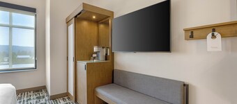 Cambria Hotel Bend - Mt. Bachelor