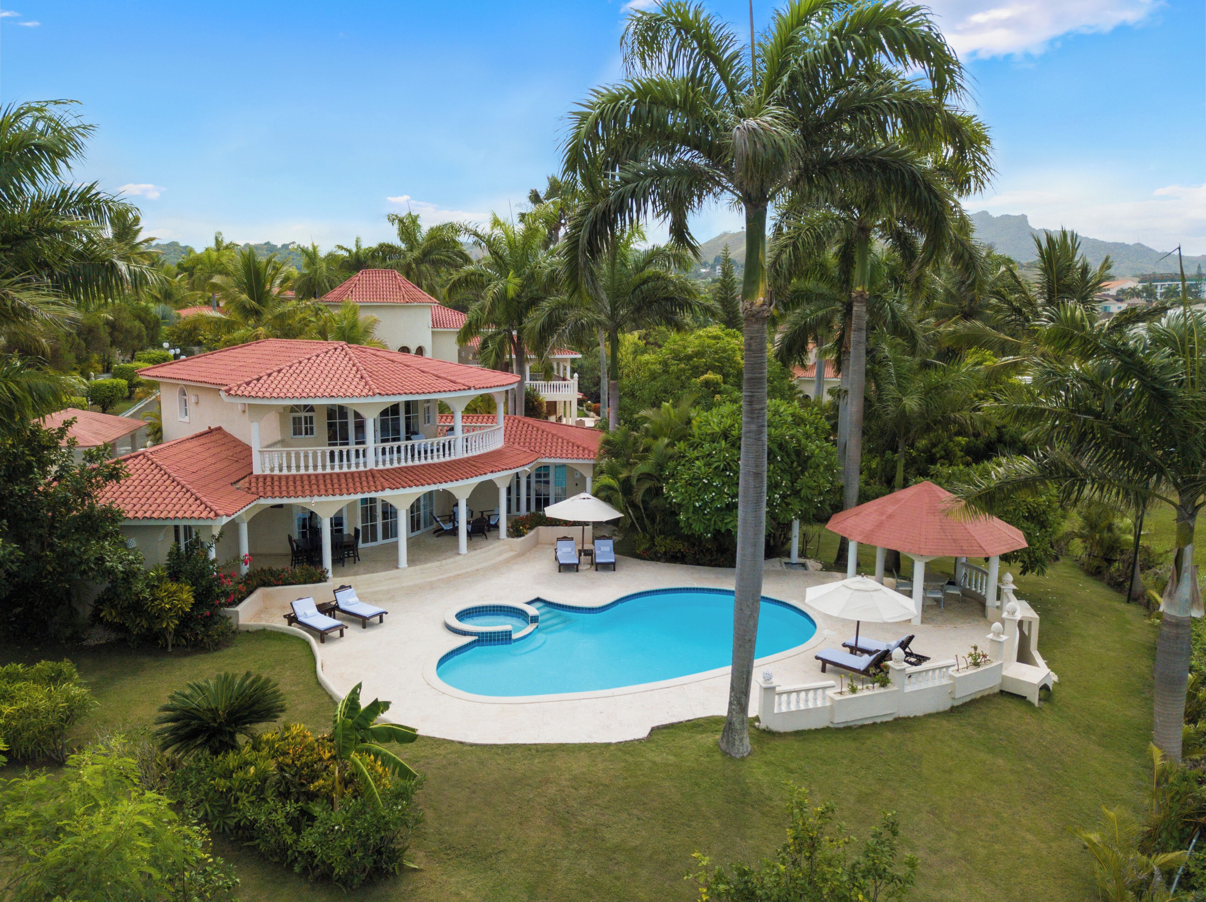 Crown Villas | Terrace/patio