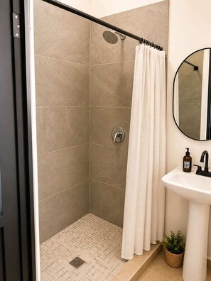 Shower, hair dryer - Centrico Loft/2Px/ Barrio antiguo/Ac (Monterrey)
