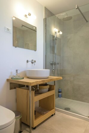 Bathroom - Azalea, ADQ (Buje)