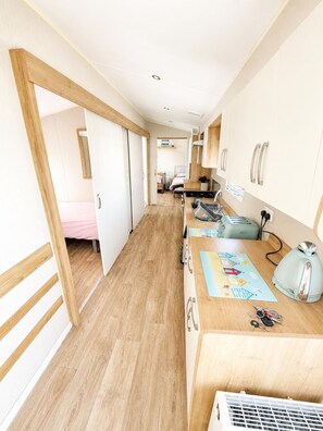 2 bedrooms, iron/ironing board, bed sheets - Disability Adapted 6 Berth Caravan Designed for Comfort, Accessibility & Independence (Skegness)