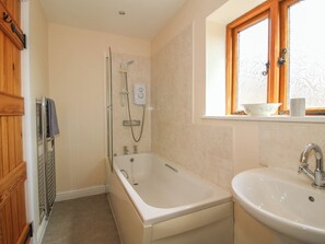 Cottage | Bathroom - The Hop Kiln (Tenbury Wells)