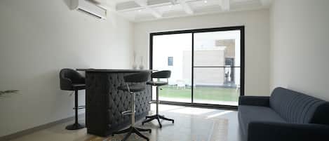 Villa de lujo, balcón | Interior