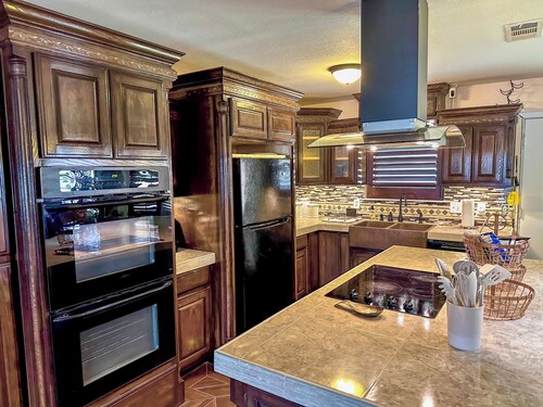 3-bed 2-bath, Casa de Salazar. A true ~ Home Away from Home ~
