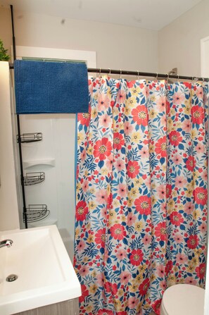 Towels, toilet paper - Coziness in South Broad Ripple (Indianapolis)