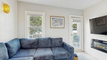 TV, fireplace, offices
