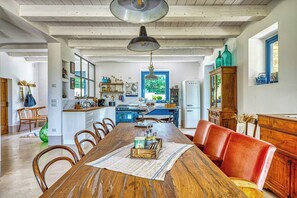 Dining - Stone villa with views in the Marche hills (Sassoferrato)