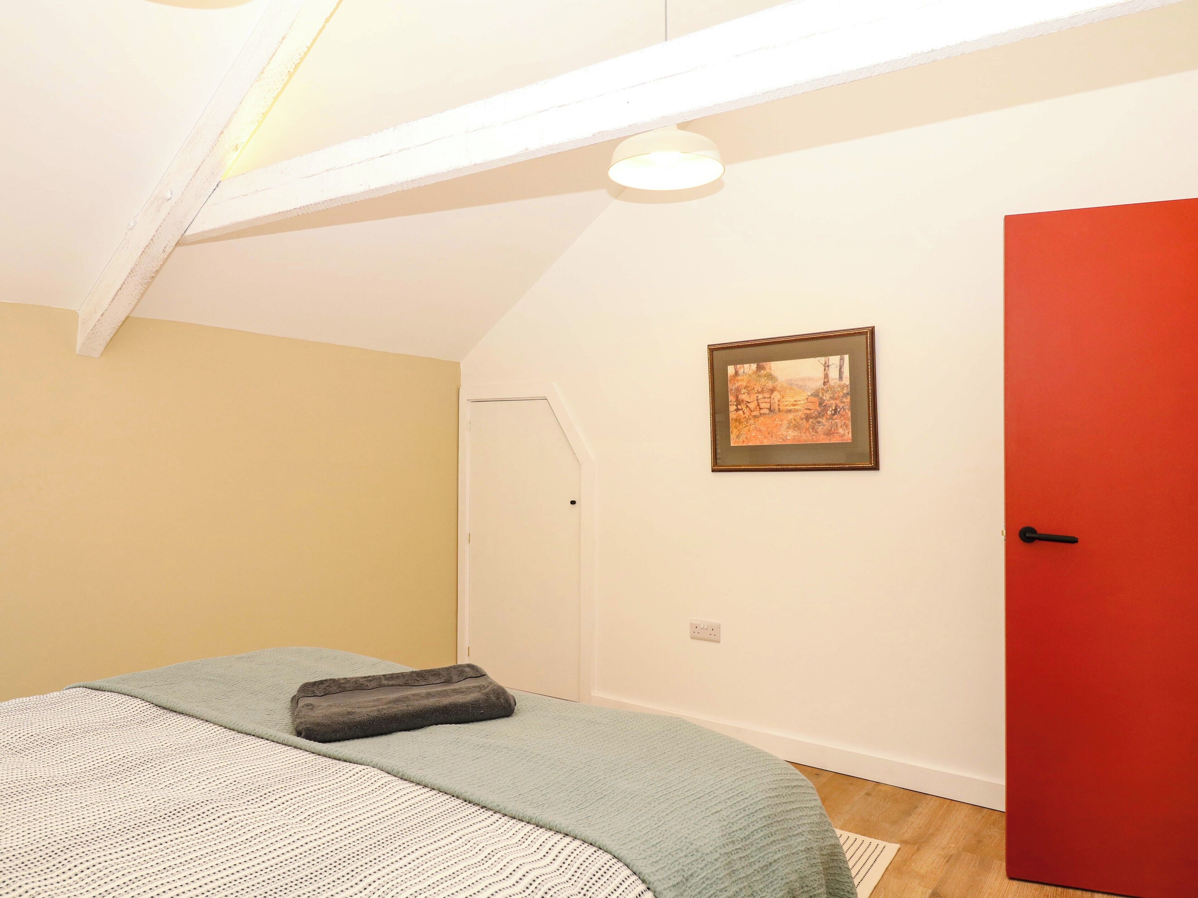3 bedrooms, WiFi (free), individually decorated, individually furnished