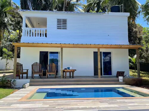 Eco-Friendly Villa: Hacienda Vista Linda