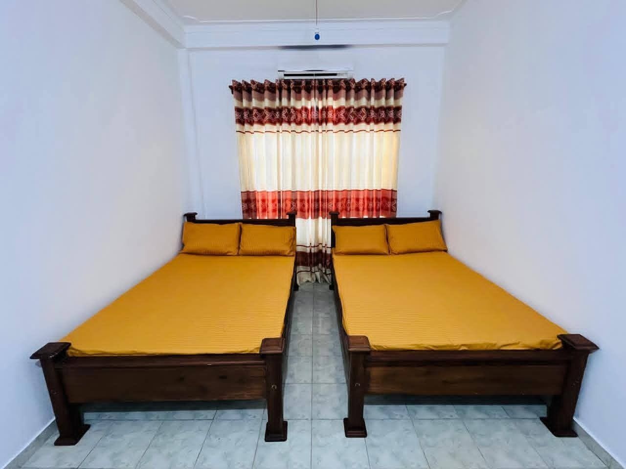 3 chambres, coffre-fort, fer et planche à repasser