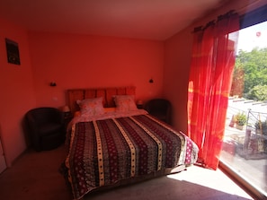 Room - Vrbo Property (Saint-Paul-d'Oueil)