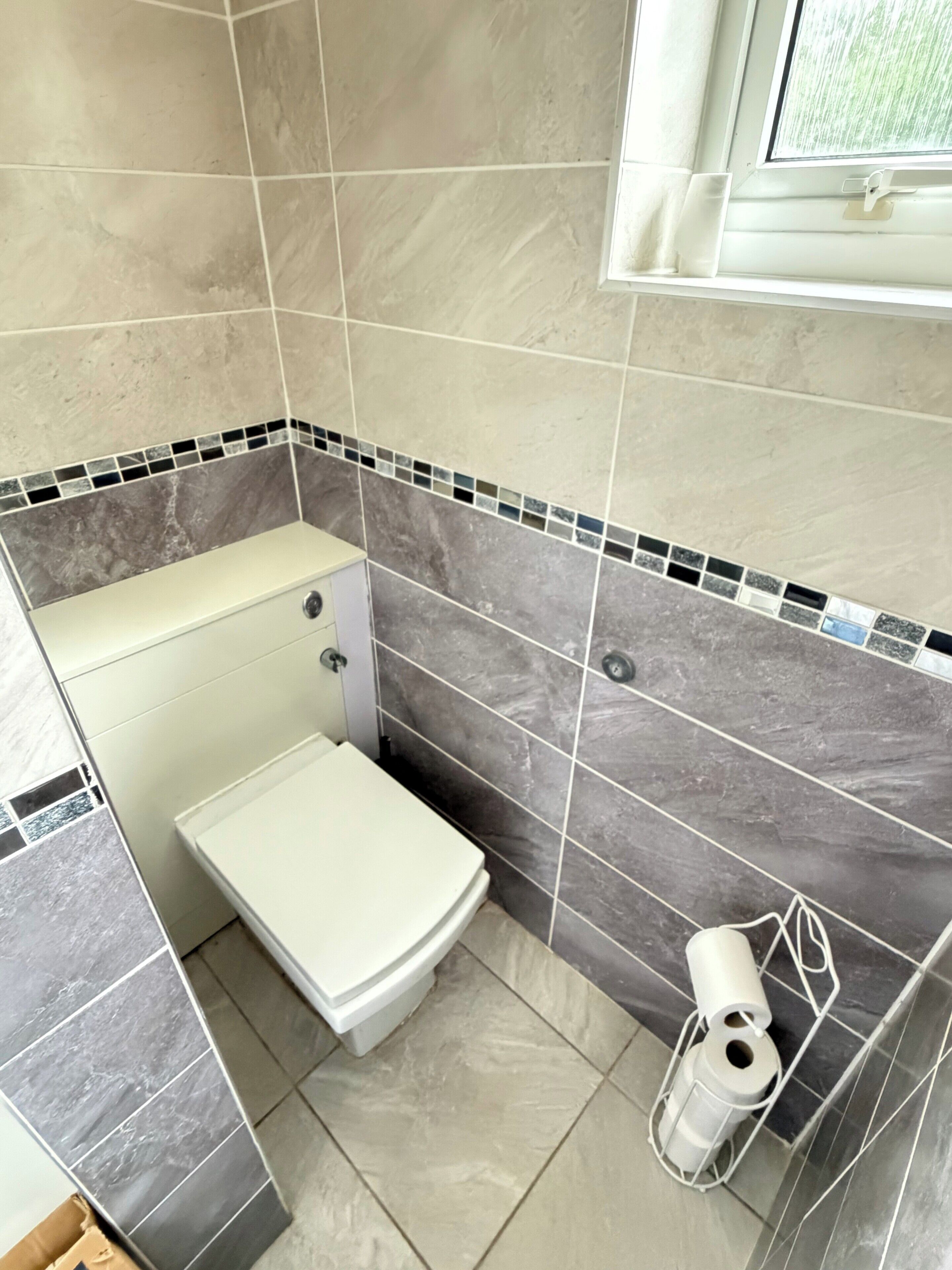 Shower, towels