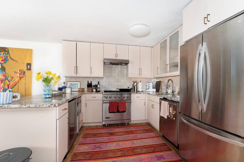 Sunny and spacious 3-bedroom condo with AC in Brooklyn's best neighborhood