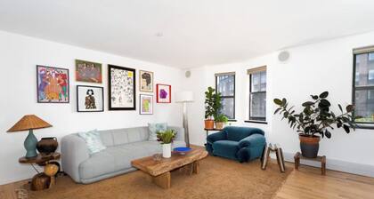 Sunny and spacious 3-bedroom condo with AC in Brooklyn's best neighborhood