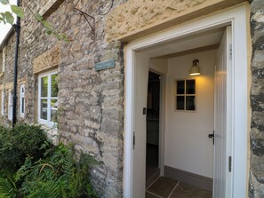 Cottage | Exterior detail - Hope Cottage (Bakewell)