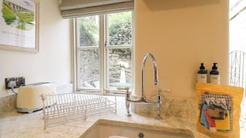 Cottage | Interior