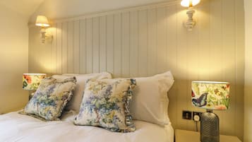 Cottage | Interior