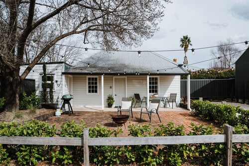 Ash Cottage Intimate Wine Country Living for Two