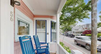 Heart of Oak Bluffs, Walk to Beach & Ferries