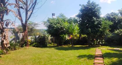 Perfect 1-bedroom lodge with AC in cool Sibasa and a sparkling pool