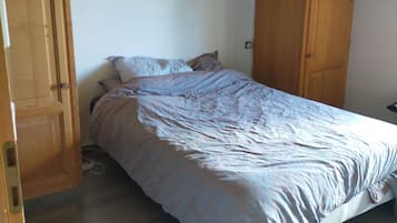 3 bedrooms, WiFi, bed sheets