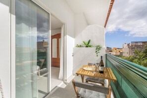 Outdoor dining - Vrbo Property (Arona)