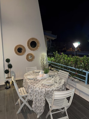 Outdoor dining - Vrbo Property (Marina Smir)