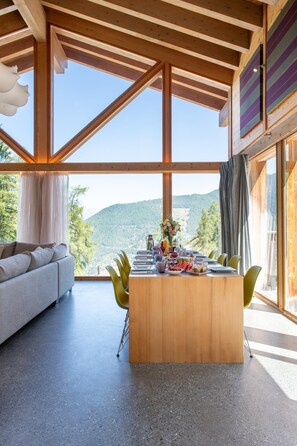 Dining - Panorama & Spa 4 Vallées Chalet (La Tzoumaz)